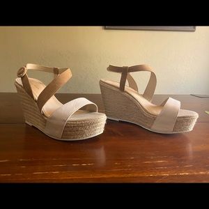 Pelle Moda Ridley Wedge